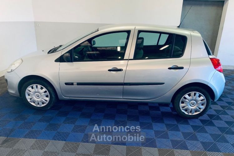 Renault Clio III 1.5 dCi 70 ch - <small></small> 4.490 € <small>TTC</small> - #5