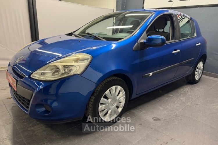 Renault Clio III 1.5 dCi 70 CV eco2 Expression - <small></small> 6.990 € <small>TTC</small> - #2