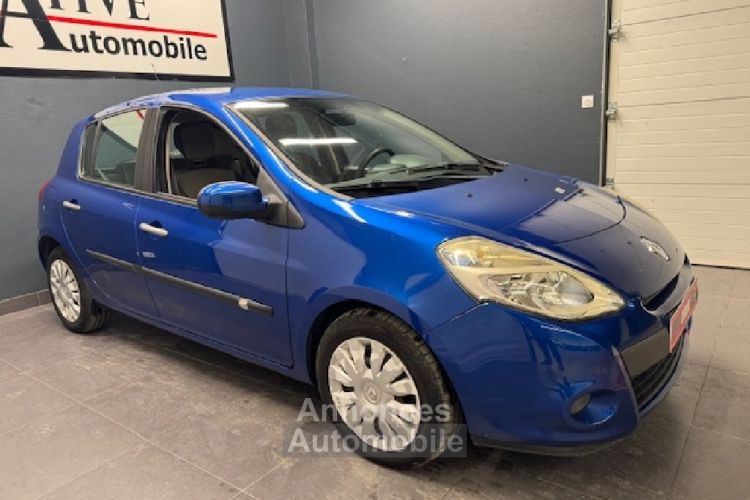 Renault Clio III 1.5 dCi 70 CV eco2 Expression - <small></small> 6.990 € <small>TTC</small> - #3