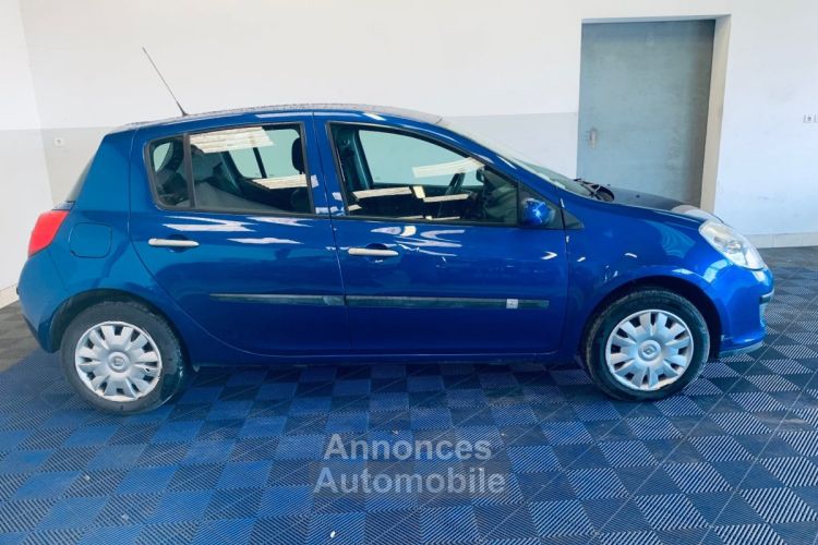 Renault Clio III 1.5 dCi 70 eco2 Authentique - <small></small> 4.490 € <small>TTC</small> - #5