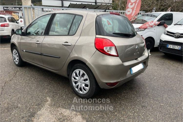 Renault Clio iii 1.5 dci 70cv - <small></small> 3.990 € <small>TTC</small> - #3