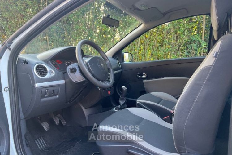 Renault Clio III 1.5 DCI 75CH AUTHENTIQUE ECO² 3P 08/2011 - GARANTIE - <small></small> 4.290 € <small>TTC</small> - #9