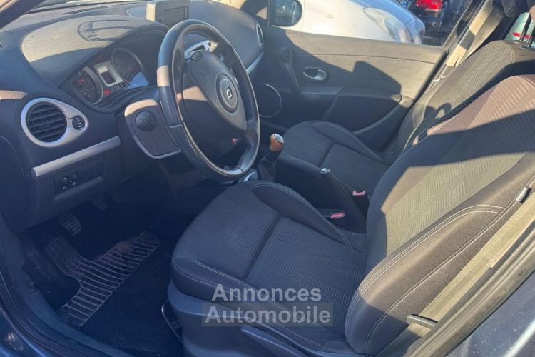 Renault Clio III 1.5 DCI 75CH DYNAMIQUE TOMTOM 5P - <small></small> 3.490 € <small>TTC</small> - #10