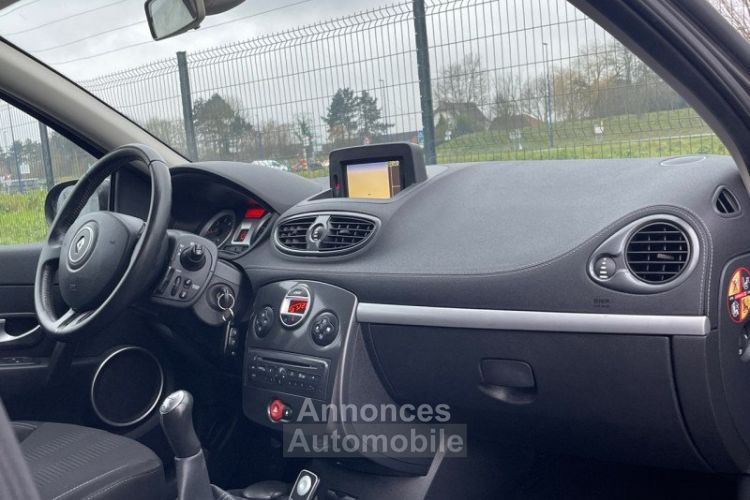 Renault Clio III 1.5 DCI 75CH DYNAMIQUE TOMTOM 5P * 80.000KM GARANTIE - <small></small> 6.490 € <small>TTC</small> - #12