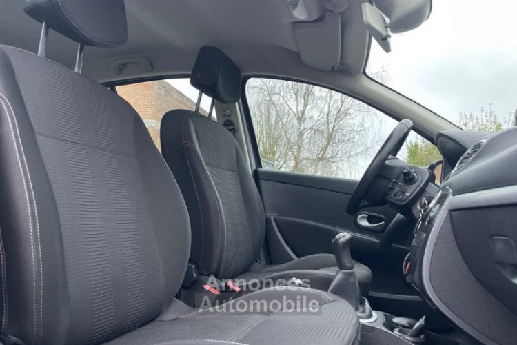 Renault Clio III 1.5 DCI 75CH DYNAMIQUE TOMTOM 5P * 80.000KM GARANTIE - <small></small> 6.490 € <small>TTC</small> - #13