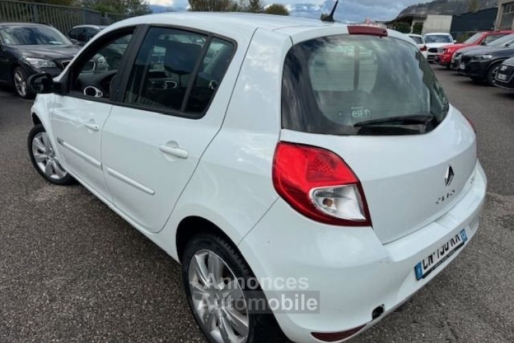 Renault Clio III 1.5 DCI 75CH EXCEPTION 5P - <small></small> 5.990 € <small>TTC</small> - #3