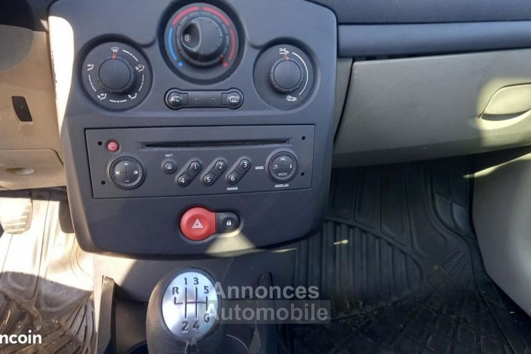 Renault Clio III 1.5 DCI 85 BV6 EXPRESSION - <small></small> 5.500 € <small>TTC</small> - #12