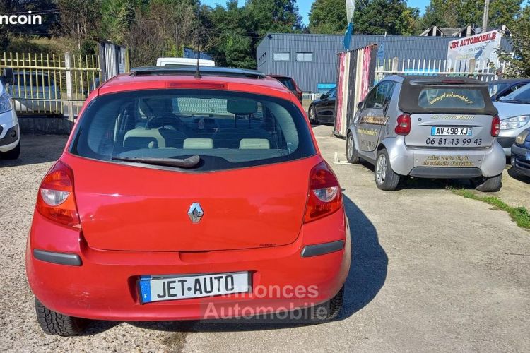 Renault Clio III 1.5 DCI 85 BV6 EXPRESSION - <small></small> 5.500 € <small>TTC</small> - #14