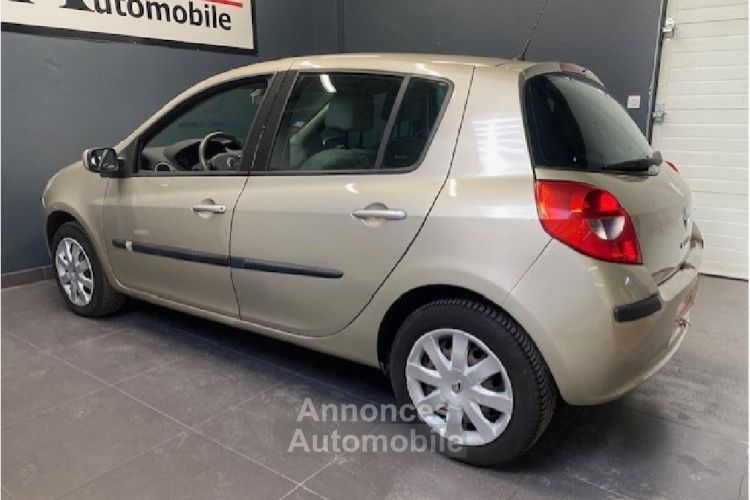 Renault Clio III 1.5 dCi 85 CV eco2 Privilège - <small></small> 4.990 € <small>TTC</small> - #12