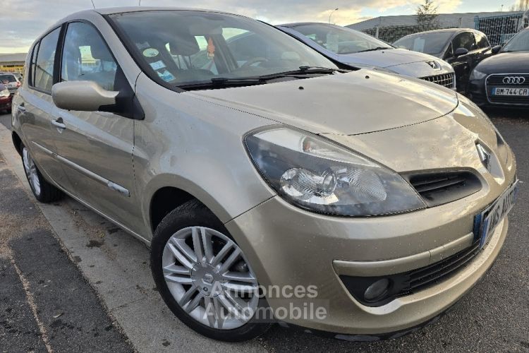 Renault Clio III 1.6 16V 110 Exception Boite Auto - <small></small> 5.990 € <small>TTC</small> - #3