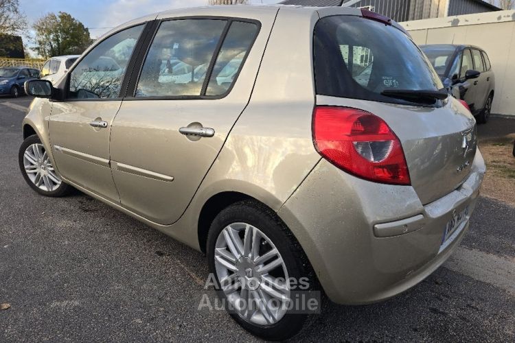 Renault Clio III 1.6 16V 110 Exception Boite Auto - <small></small> 5.990 € <small>TTC</small> - #4