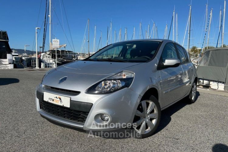 Renault Clio III 1.6 16V 110CH EXCEPTION TOMTOM BVA 5P - <small></small> 9.700 € <small>TTC</small> - #1