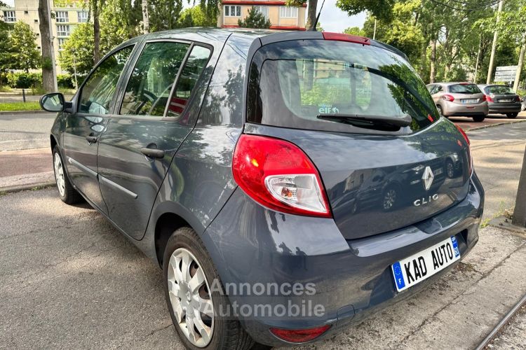 Renault Clio III (2) 1.2 75 YAHOO! 5P - <small></small> 4.995 € <small>TTC</small> - #4