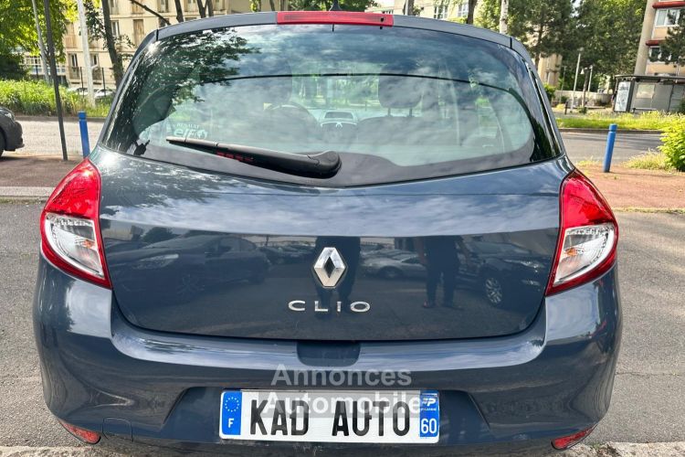 Renault Clio III (2) 1.2 75 YAHOO! 5P - <small></small> 4.995 € <small>TTC</small> - #5