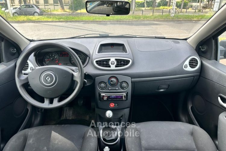 Renault Clio III (2) 1.2 75 YAHOO! 5P - <small></small> 4.995 € <small>TTC</small> - #13