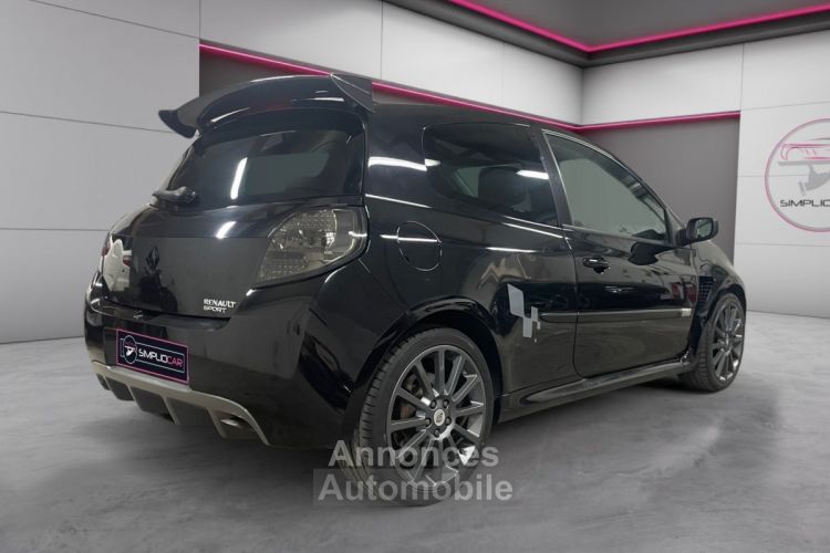 Renault Clio III 2.0 16V 200 Sport - <small></small> 11.490 € <small>TTC</small> - #5