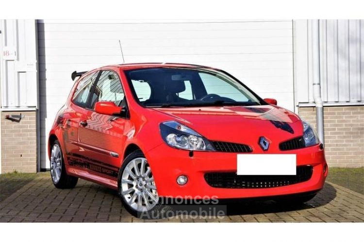 Renault Clio III 2.0 16v 200ch Sport - <small></small> 15.900 € <small>TTC</small> - #5