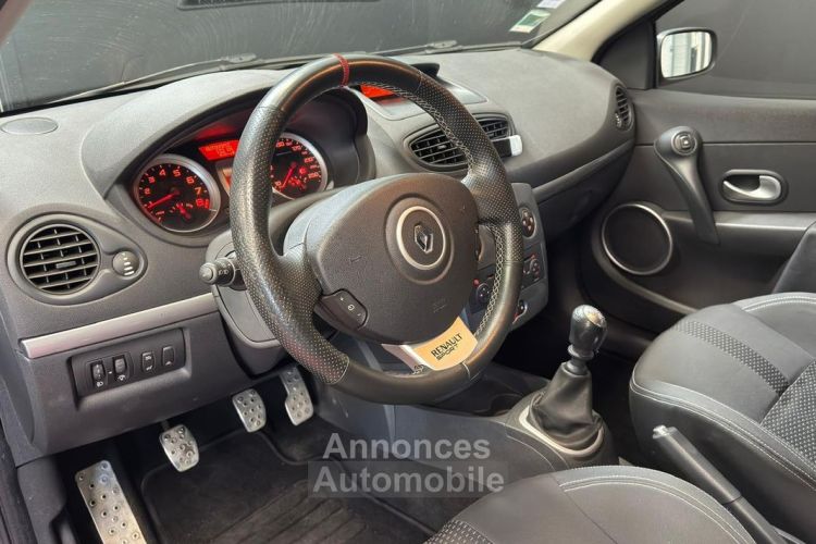 Renault Clio III 2.0L 16V 200ch Sport - <small></small> 14.990 € <small>TTC</small> - #12