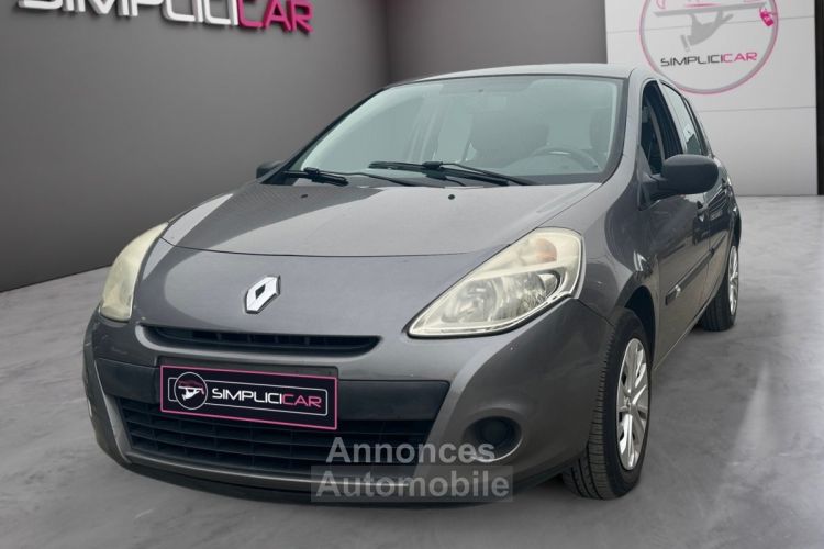 Renault Clio III 5 portes - <small></small> 3.490 € <small>TTC</small> - #3