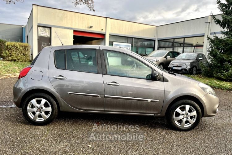 Renault Clio III (B/C85) 1.2 TCe 100ch Exception 5p - <small></small> 4.490 € <small>TTC</small> - #8