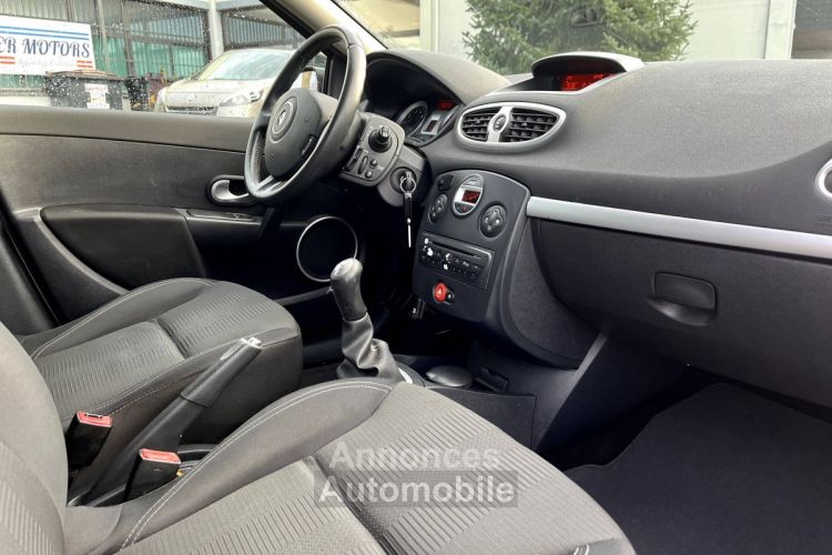 Renault Clio III (B/C85) 1.2 TCe 100ch Exception 5p - <small></small> 4.490 € <small>TTC</small> - #13