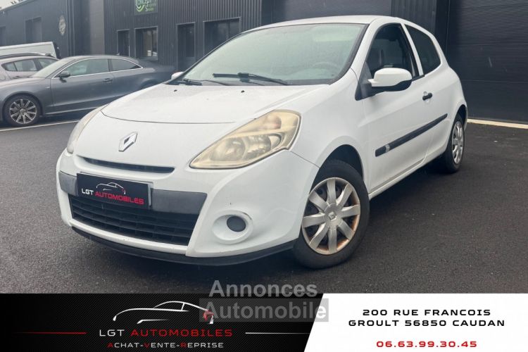 Renault Clio III (B/C85) 1.5 dCi 70ch Dynamique 3p - <small></small> 3.990 € <small>TTC</small> - #1