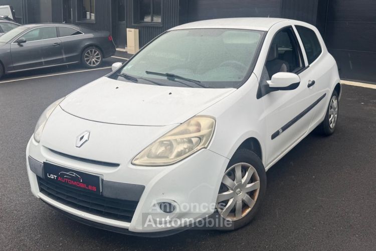 Renault Clio III (B/C85) 1.5 dCi 70ch Dynamique 3p - <small></small> 3.990 € <small>TTC</small> - #2