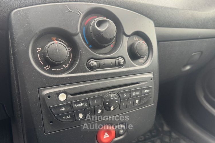 Renault Clio III (B/C85) 1.5 dCi 70ch Dynamique 3p - <small></small> 3.990 € <small>TTC</small> - #16