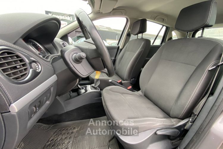 Renault Clio III (B/C85) 1.5 dCi 75ch 20th eco² 5p - <small></small> 5.500 € <small>TTC</small> - #13