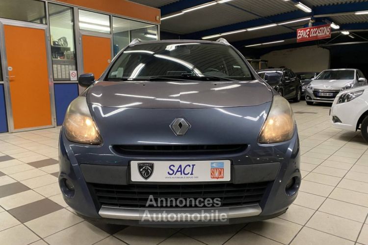 Renault Clio III (B/C85) 1.5 dCi 90ch Dynamique TomTom 3p - <small></small> 4.690 € <small>TTC</small> - #2