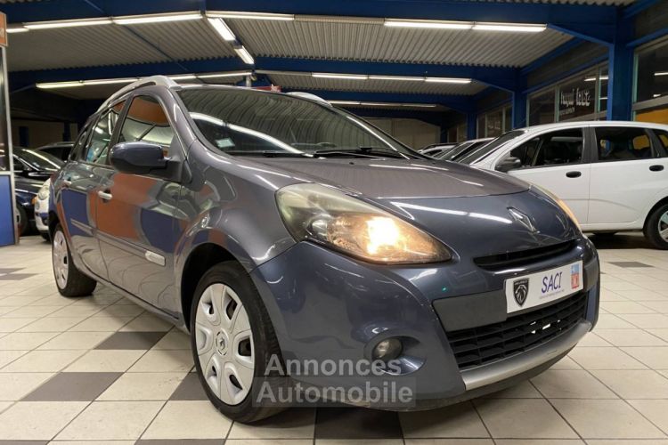 Renault Clio III (B/C85) 1.5 dCi 90ch Dynamique TomTom 3p - <small></small> 4.690 € <small>TTC</small> - #3