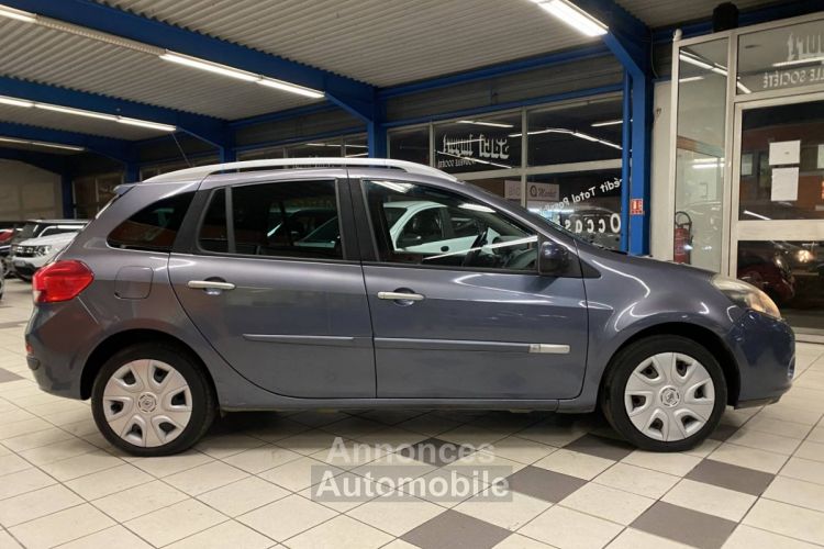 Renault Clio III (B/C85) 1.5 dCi 90ch Dynamique TomTom 3p - <small></small> 4.690 € <small>TTC</small> - #4