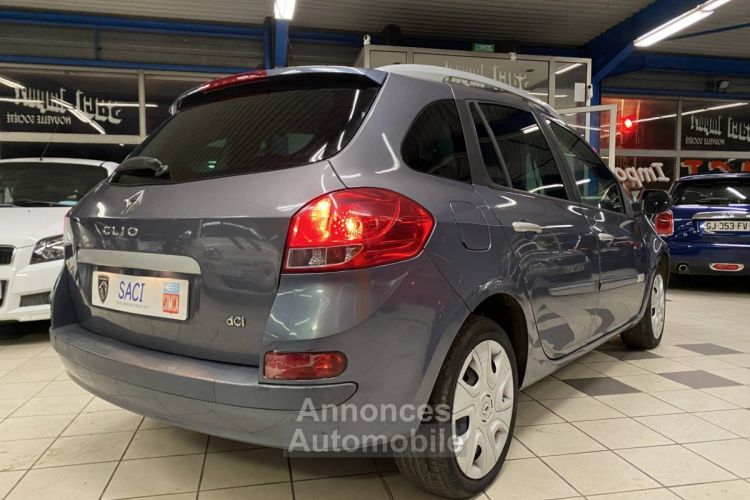 Renault Clio III (B/C85) 1.5 dCi 90ch Dynamique TomTom 3p - <small></small> 4.690 € <small>TTC</small> - #5