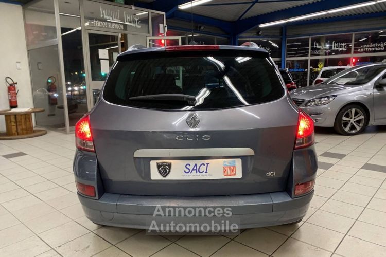 Renault Clio III (B/C85) 1.5 dCi 90ch Dynamique TomTom 3p - <small></small> 4.690 € <small>TTC</small> - #6