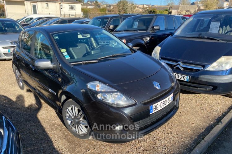 Renault Clio III dCi 105 eco2 Exception TomTom - <small></small> 5.490 € <small>TTC</small> - #1