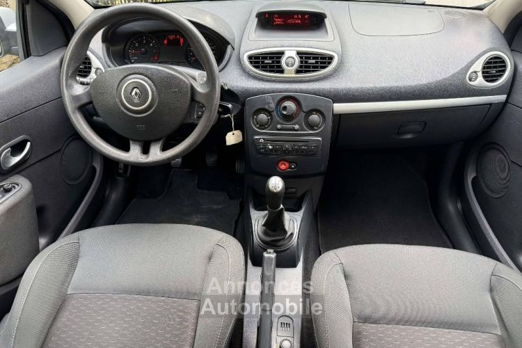 Renault Clio III dCi 70 eco2 Expression - <small></small> 4.990 € <small>TTC</small> - #2