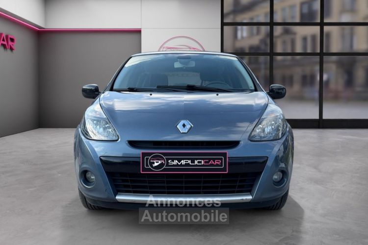 Renault Clio III dCi 75 eco2 20th anniversaire / Tom Tom Nav - <small></small> 3.990 € <small>TTC</small> - #3