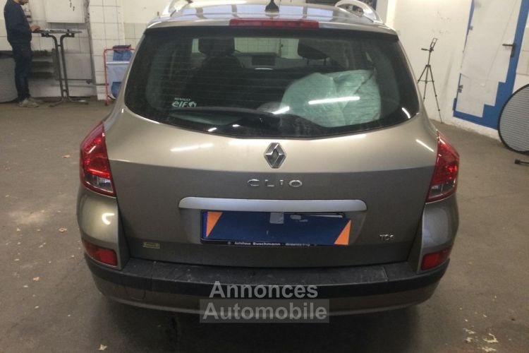 Renault Clio III ESTATE 1.2 TCE 103 CV TOMTOM EDITION / 2E MAIN / DISTRI2024 / CLIM / GTIE 12 MOIS - <small></small> 6.490 € <small>TTC</small> - #3