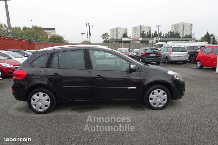 Renault Clio III ESTATE 1.5 DCI 90CH EXCEPTION TOMTOM - <small></small> 4.990 € <small>TTC</small> - #3