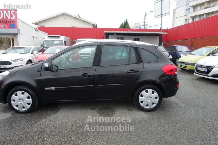 Renault Clio III ESTATE 1.5 DCI 90CH EXCEPTION TOMTOM - <small></small> 4.990 € <small>TTC</small> - #7