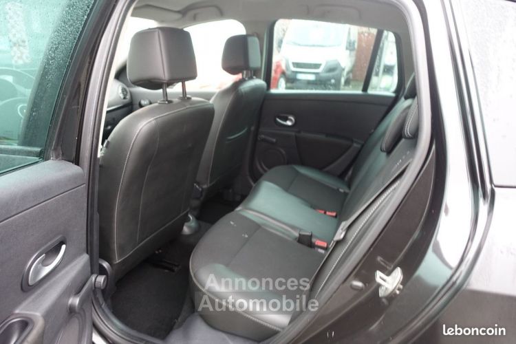 Renault Clio III ESTATE 1.5 DCI 90CH EXCEPTION TOMTOM - <small></small> 4.990 € <small>TTC</small> - #14