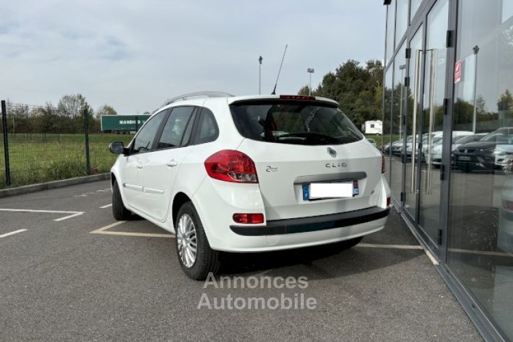 Renault Clio III Estate 1.5 dCi 90ch Expression Clim - <small></small> 17.990 € <small>TTC</small> - #2