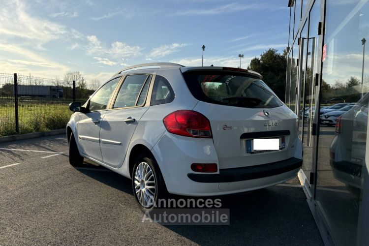 Renault Clio III Estate 1.5 dCi 90ch Expression Clim eco² 5p - <small></small> 6.490 € <small>TTC</small> - #2