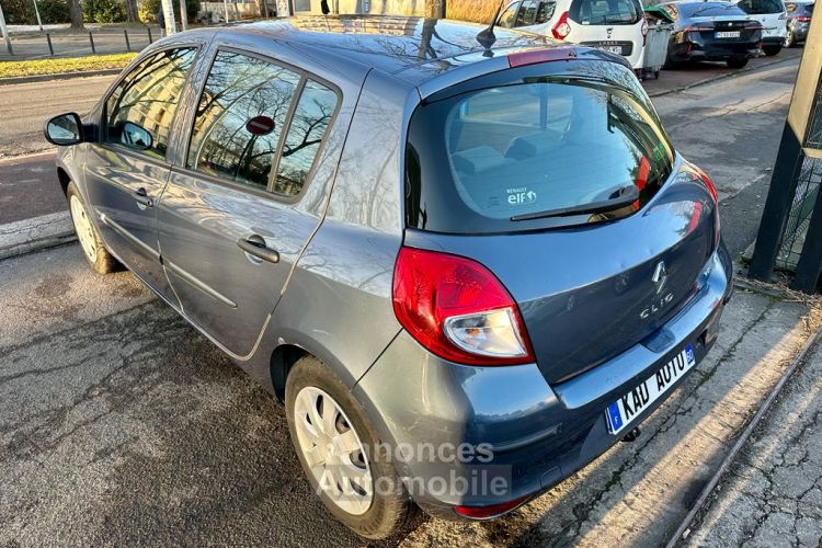 Renault Clio III Phase 2 1.5 DCI 75 AUTHENTIQUE - <small></small> 4.995 € <small>TTC</small> - #4