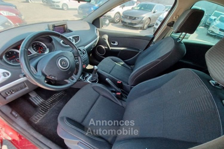 Renault Clio III PHASE 2 1.5 DCi DYNAMIQUE TOMTOM - 5 PORTES HISTORIQUE COMPLET - <small></small> 4.990 € <small>TTC</small> - #16