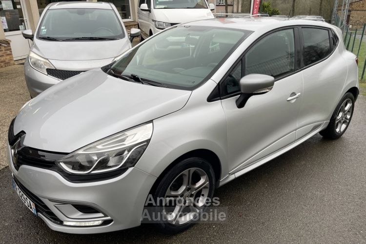 Renault Clio IV 0.9 TCE 90CH LIMITED EURO6 2015 - <small></small> 9.990 € <small>TTC</small> - #1