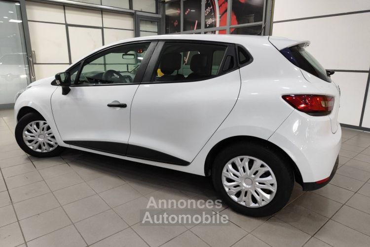 Renault Clio IV (B98) 1.5 dCi 75ch energy Zen Euro6 2015 - <small></small> 7.700 € <small>TTC</small> - #6