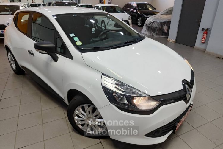 Renault Clio IV (B98) 1.5 dCi 75ch energy Zen Euro6 2015 - <small></small> 7.700 € <small>TTC</small> - #10