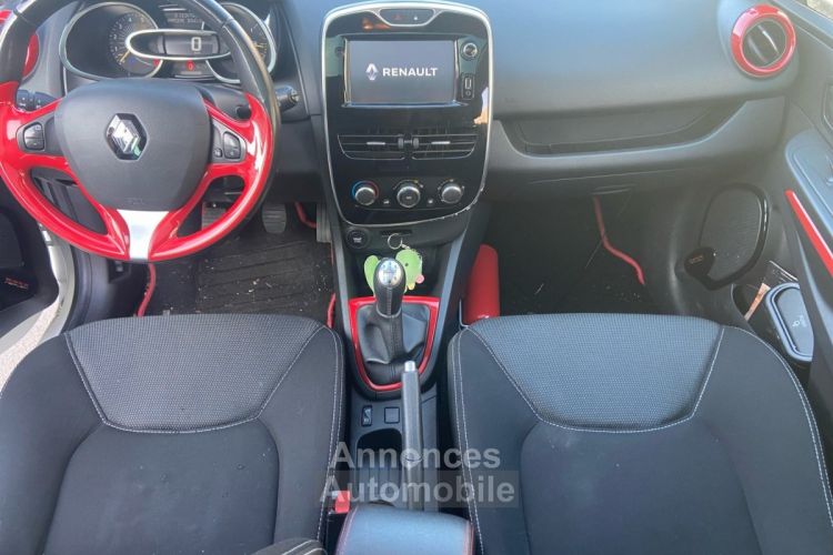 Renault Clio IV BUSINESS dCi 75 AVEC TOIT PANORAMQIUE - <small></small> 7.990 € <small>TTC</small> - #13