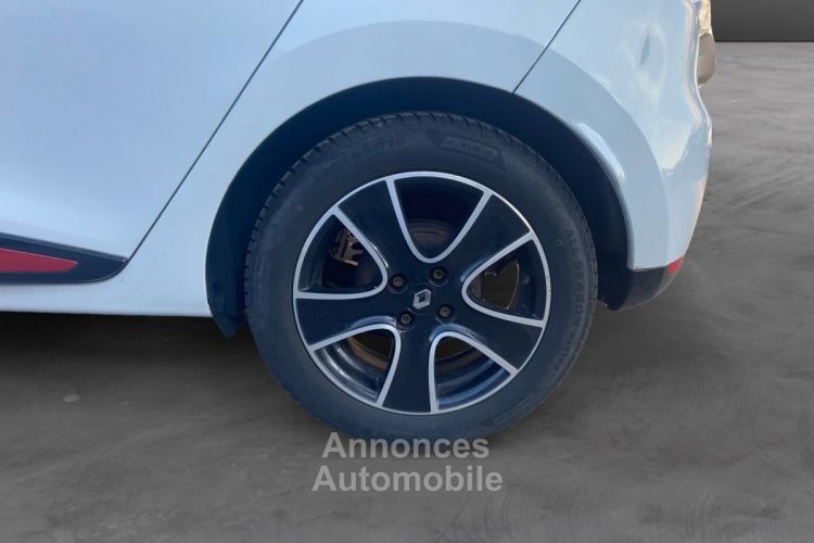 Renault Clio IV BUSINESS dCi 75 AVEC TOIT PANORAMQIUE - <small></small> 7.990 € <small>TTC</small> - #16